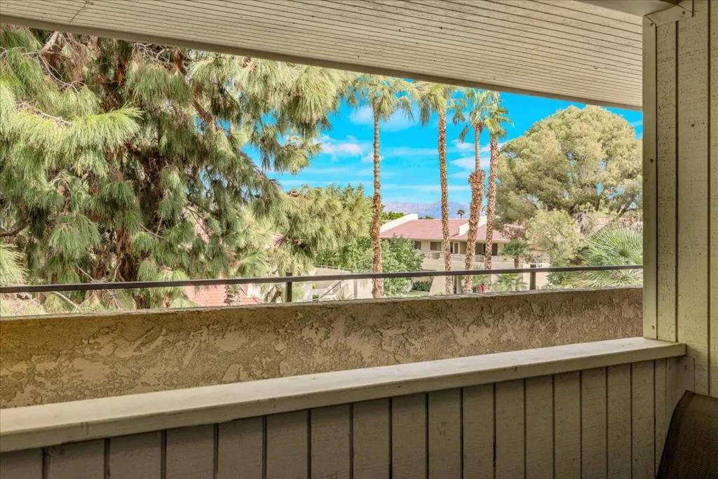 2812 N Auburn Court 206, Palm Springs, California 92262 home-pic-20